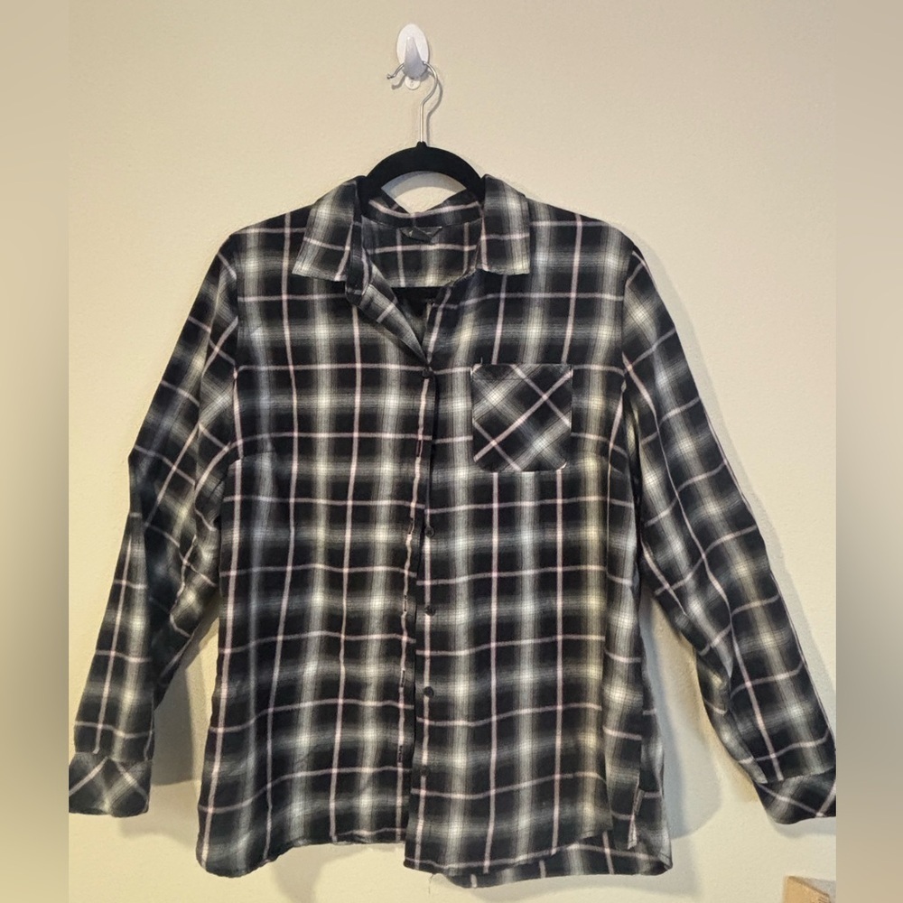 Eddie Bauer Shirt Womens Large Black and Pink Plaid Long Sleeve